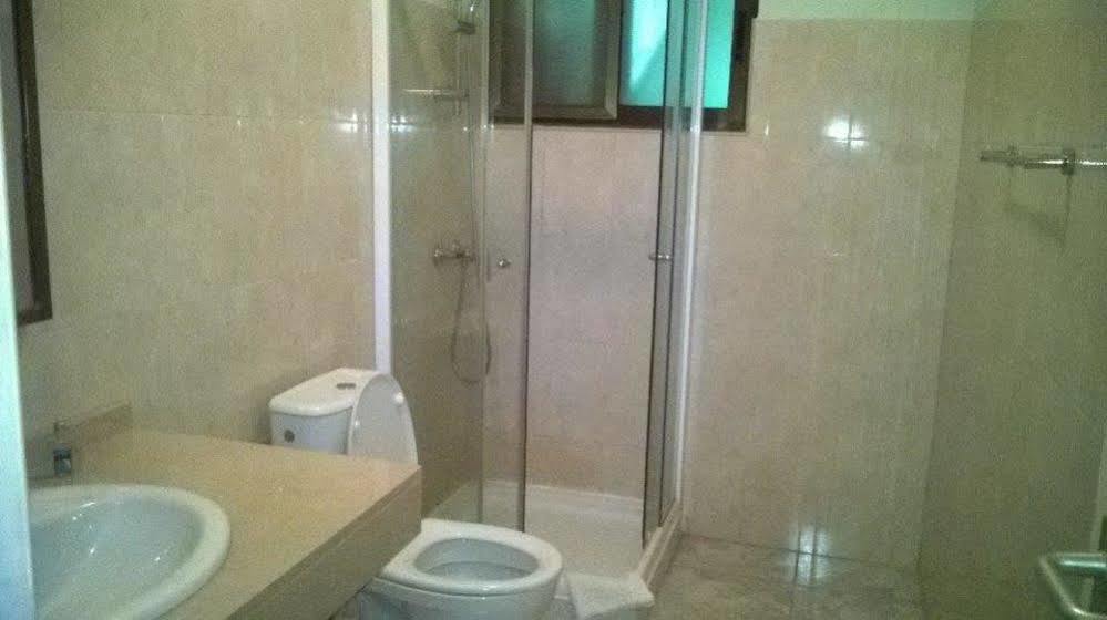 Hotel Roterdao ปรายา ภายนอก รูปภาพ